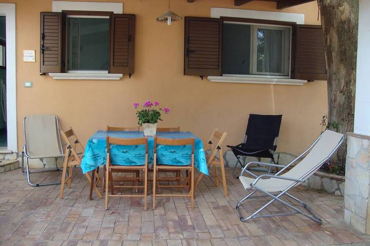 Ferienhaus für 6 Personen, mit Terrasse und Garten