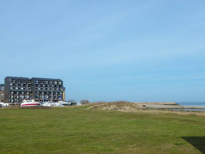Entire apartment, Les Marinas in Deauville, Lisieux region