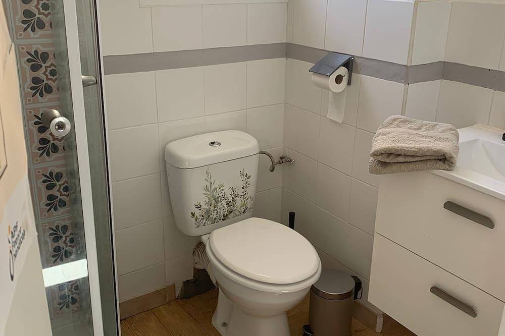 Ganze Wohnung, Independent studio + garden/pool on request in Venelles, Aix-en-Provence und Umgebung