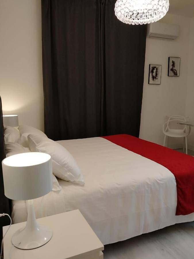 Chambre d’hôte pour 2 personnes, avec Balcon ainsi que Terrasse et Vue à Brescia