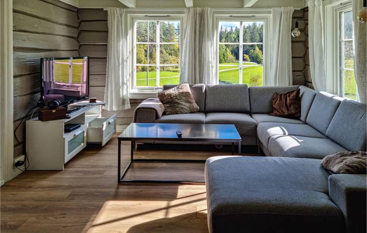 Ferienhaus für 6 Personen mit Garten in Marnardal