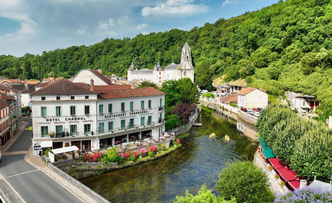 Hotel Restaurant Charbonnel in Brantôme en Périgord, Périgord Vert