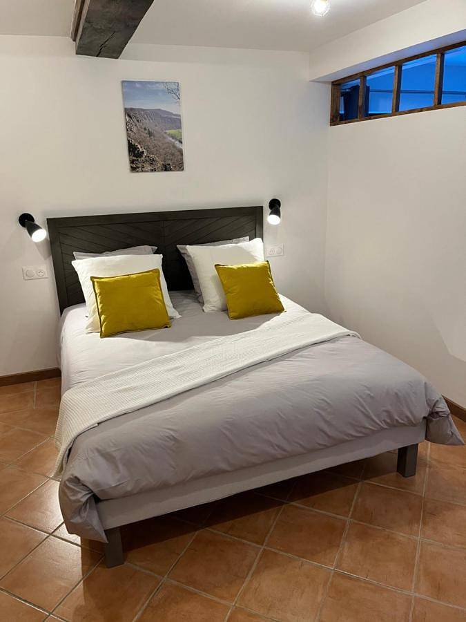 Location de vacances pour 2 personnes, avec terrasse et jardin, animaux acceptés à Le Vey - 2