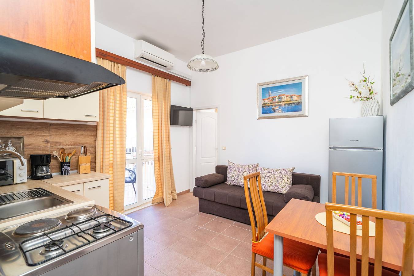 Ganze Wohnung, Ferienwohnung für 4 Personen mit Meerblick in Cavtat, Dubrovnik-Neretva