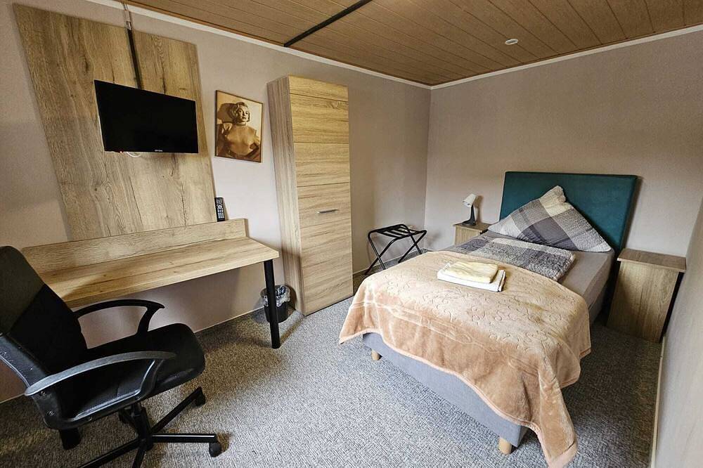 Ganzes Haus nur für Dich. Modernes Haus, Boxspringbetten, schönste Lage, 8 Perso in Weilerswist, Rheinland
