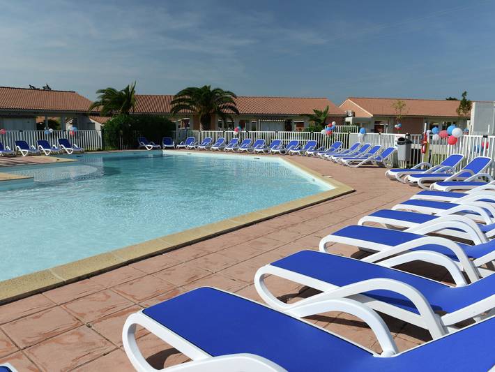Appartement de vacances pour 6 personnes, avec terrasse ainsi que piscine et sauna