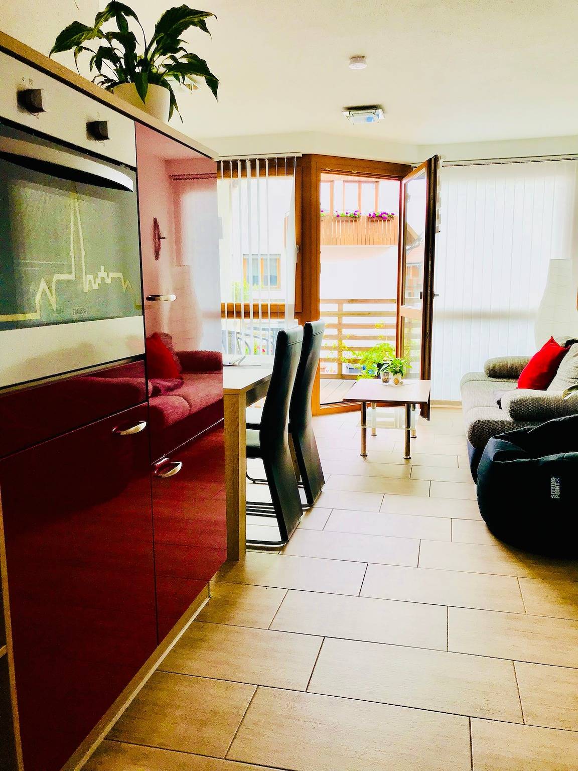 Ganze Wohnung, Ferienwohnung 'Morgenrot, 45qm' mit Seeblick, Balkon und Wi-Fi in Sipplingen, Region Bodensee-Oberschwaben