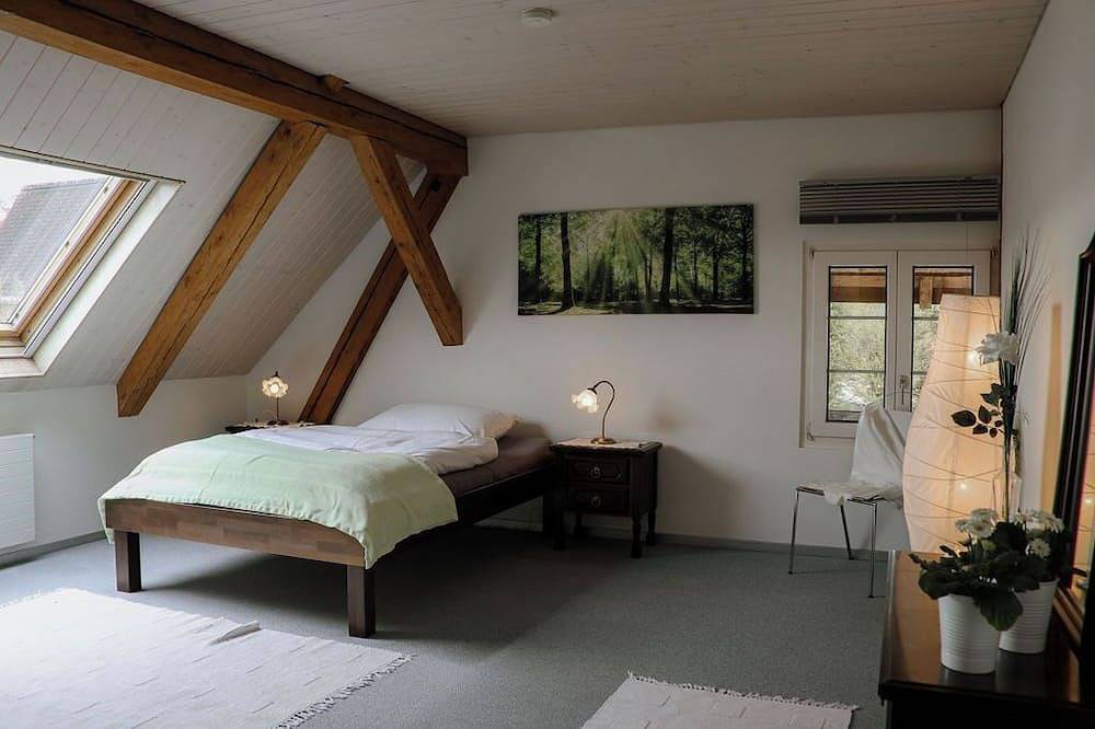 Ganze Wohnung, Zwei Zimmer Apartment für bis zu 4 Personen in der Nähe von Bern. in Münchenbuchsee, Kanton Bern