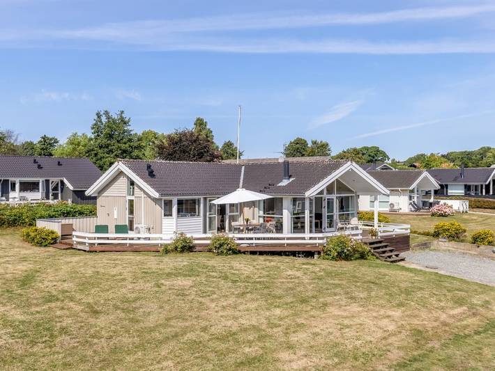 Ferienhaus für 6 Personen, mit Whirlpool und Terrasse sowie Sauna in Mommark