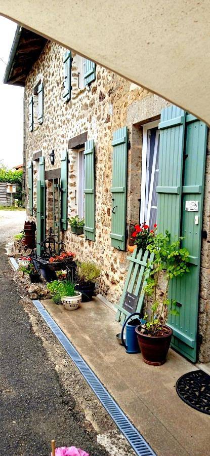 Location de vacances pour 2 personnes dans Lac de Lavaud - 4