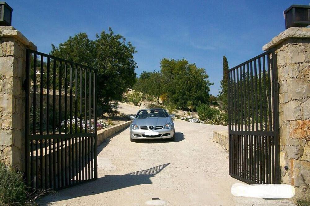 Nähe Faro, 250 qm Luxuriöse Meerblick-Villa, Alleinlage, 3Sz, 3Bz, Klima, W-Lan in Estoi, Faro