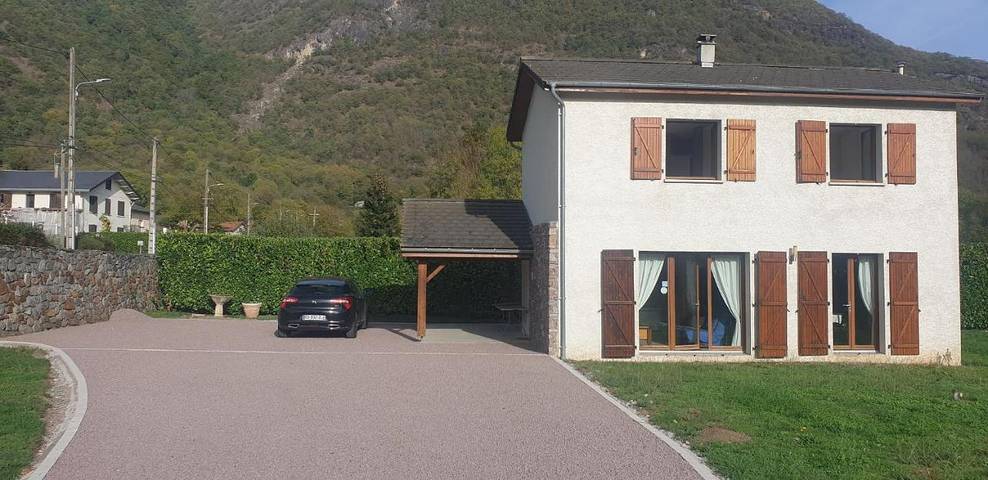 Location de vacances pour 6 personnes, avec jardin et vue, adapté aux familles à Cierp-Gaud - 4
