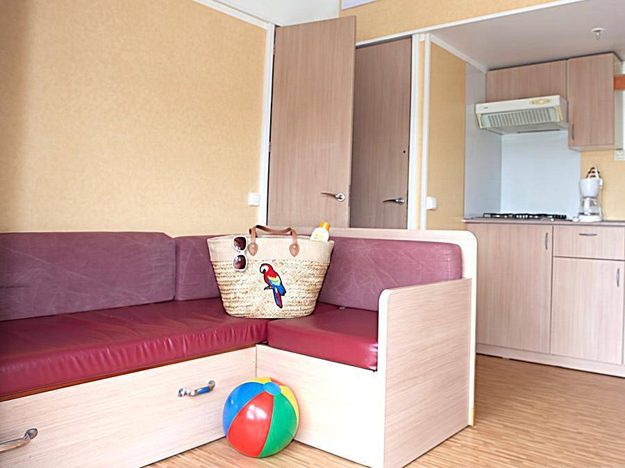 Village des Bons-Hommes au Pré Cathare - Mobilhome 6 personnes - 2 chambres - 2 Sdb in Lavelanet, Ariège