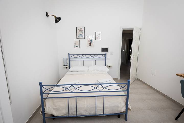 Habitación 'Le Dimore Di Nonna Nina - 2' con terraza compartida, Wi-Fi y aire acondicionado in Taviano, Golfo de Tarento