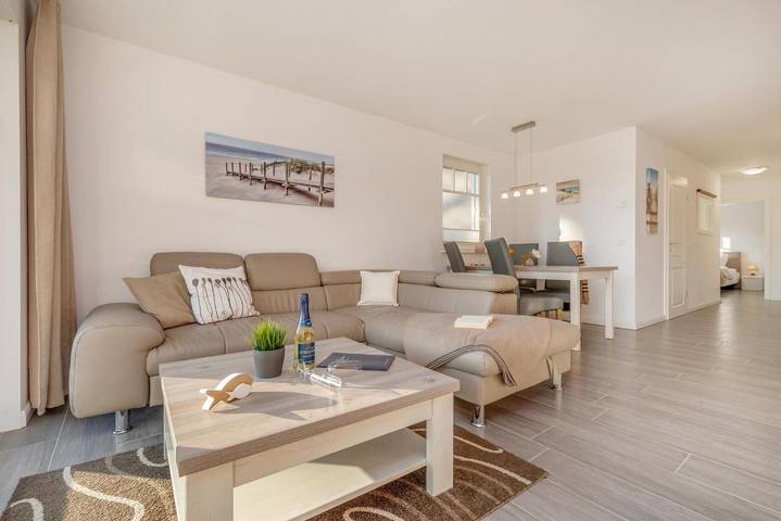 Apartamento entero, Villa Boddenluft – Ihr moderner Rückzugsort für den aktiven Ostseeurlaub in Zingst, Peninsula Fischland - Darss - Zingst