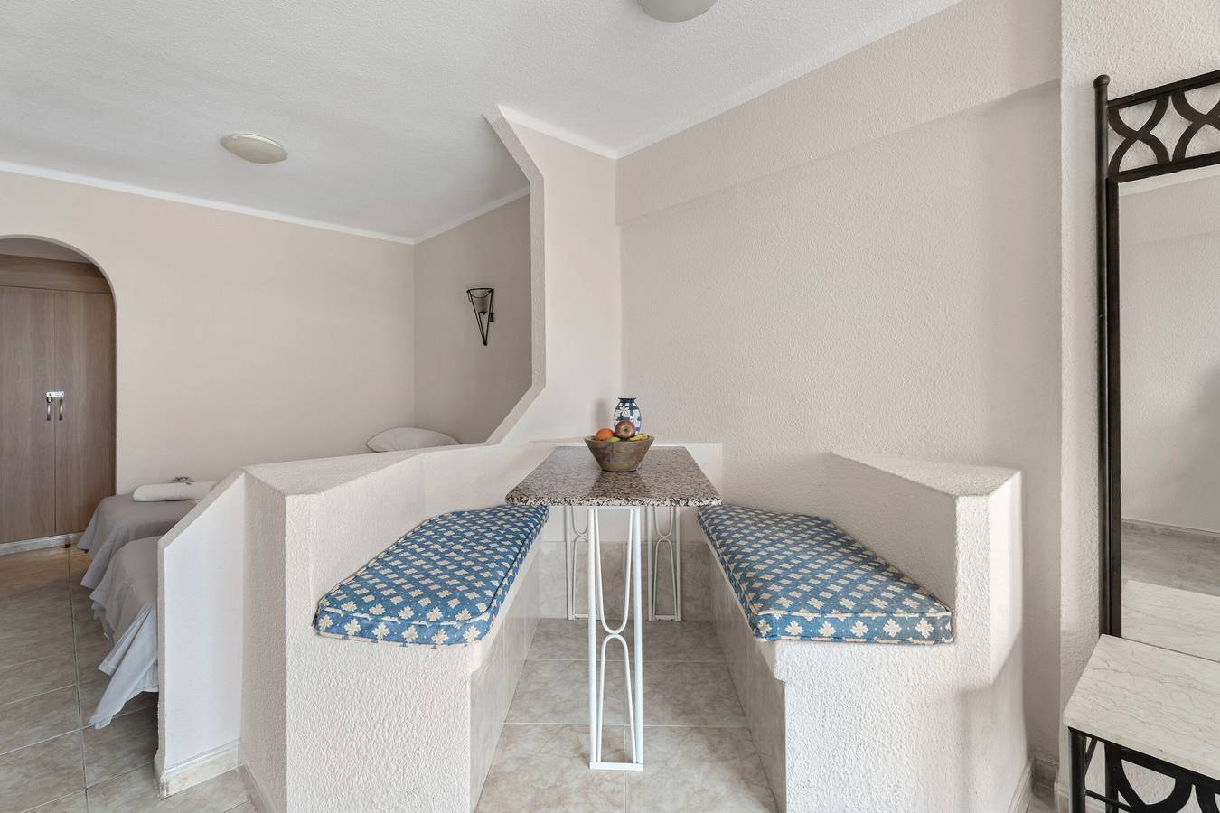 Ganzes Studio, Ferienstudio 'Santa María' mit Meerblick, Wi-Fi und Klimaanlage in Playa Puerto Colón, Adeje