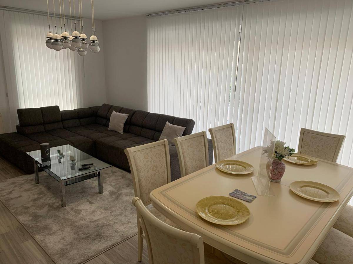 Ganze Wohnung, Two-Bedroom Apartment in Wesel, Niederrhein