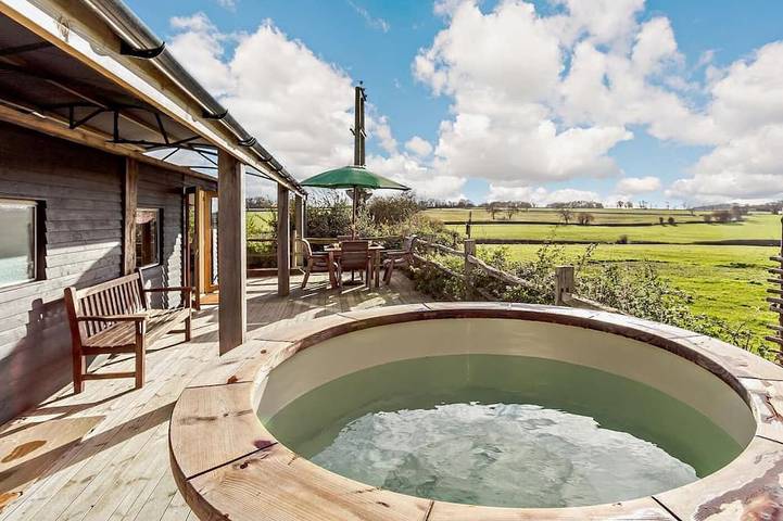 Camping para 4 personas, con jacuzzi además de sauna y jardín - 1