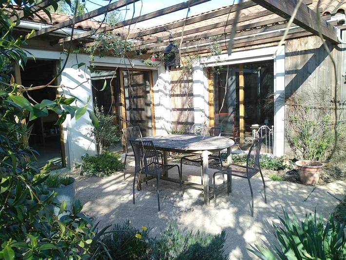 Location de vacances pour 6 personnes, avec Terrasse ainsi que Jardin et Vue à Cajarc