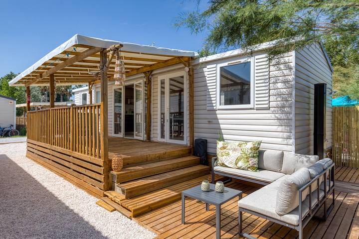 Camping pour 5 personnes, avec jardin à Agde
