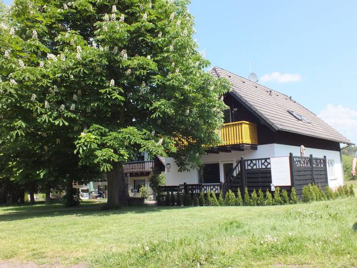 Ferienwohnung für 4 Personen, mit Terrasse und Garten am Silbersee