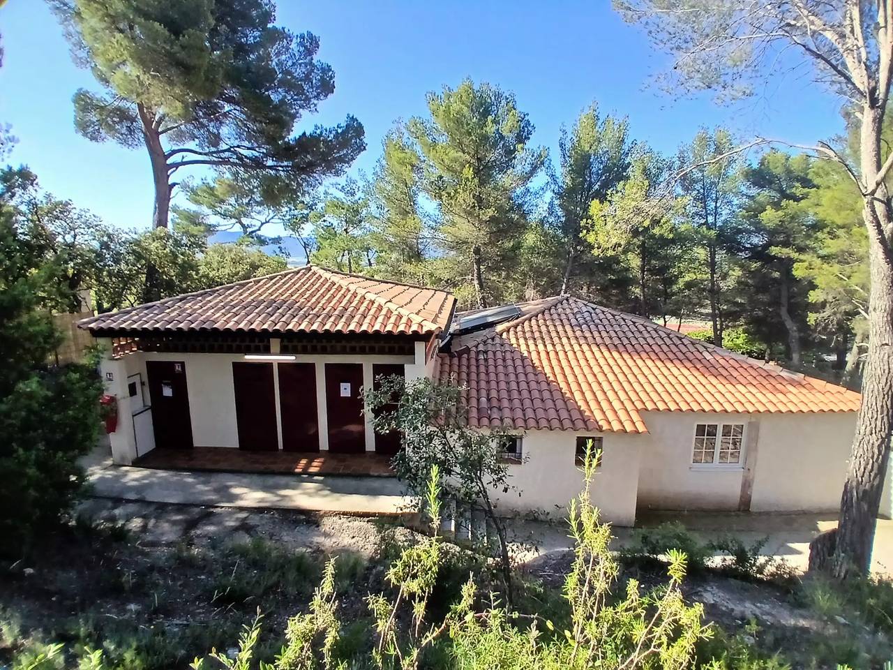 Cabane "Sainte-Victoire", vue panoramique 2 personnes in Puyloubier, Région d'Aix-en-Provence