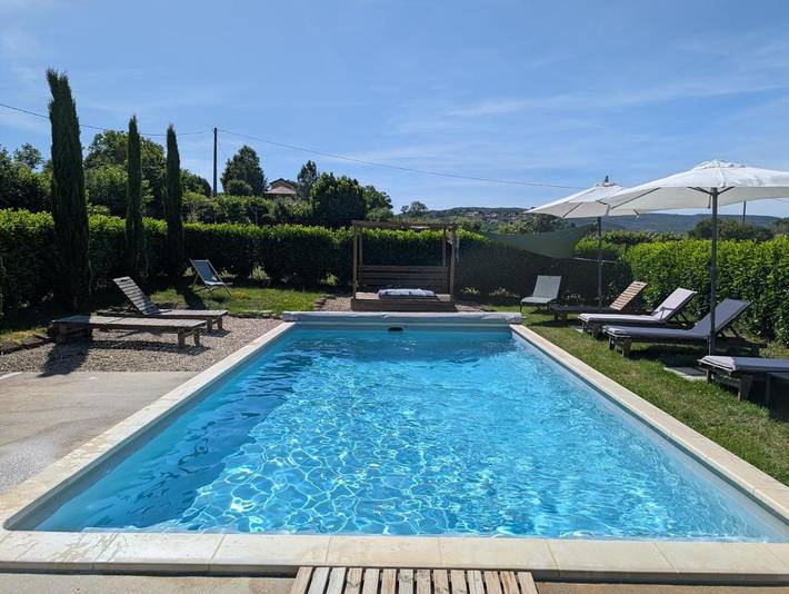 Chambre d’hôte pour 2 personnes, avec Terrasse ainsi que Jardin et Piscine