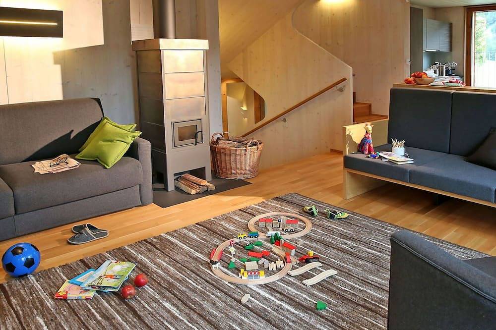 Herrliche Wohnung in einem Ferienhaus für 4 Gäste mit  W-Lan, Pool, Tv, Balkon und Panoramablick in Kals am Großglockner, Bezirk Lienz