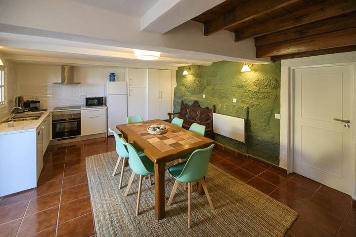 Casa rural para 8 personas, con balcón además de piscina y jardín en Amarante - 2