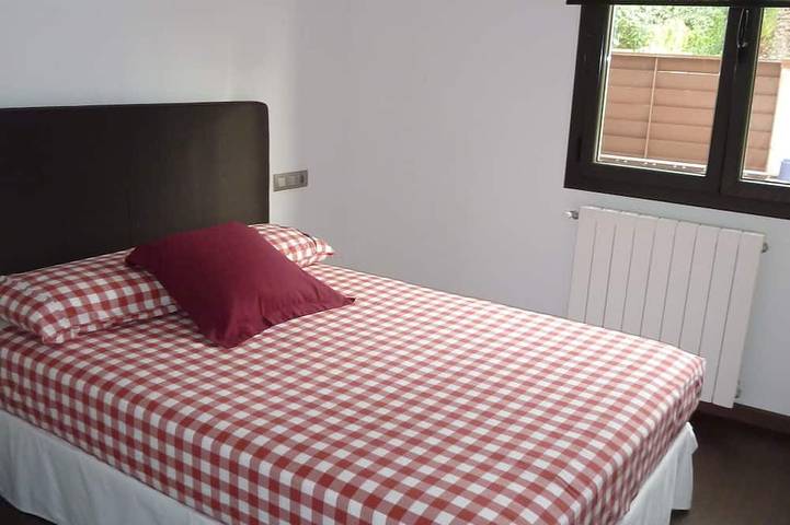 Nouvelle villa avec piscine sur la Costa Brava. Avec Wifi Internet! in Mas Ambros, Calonge