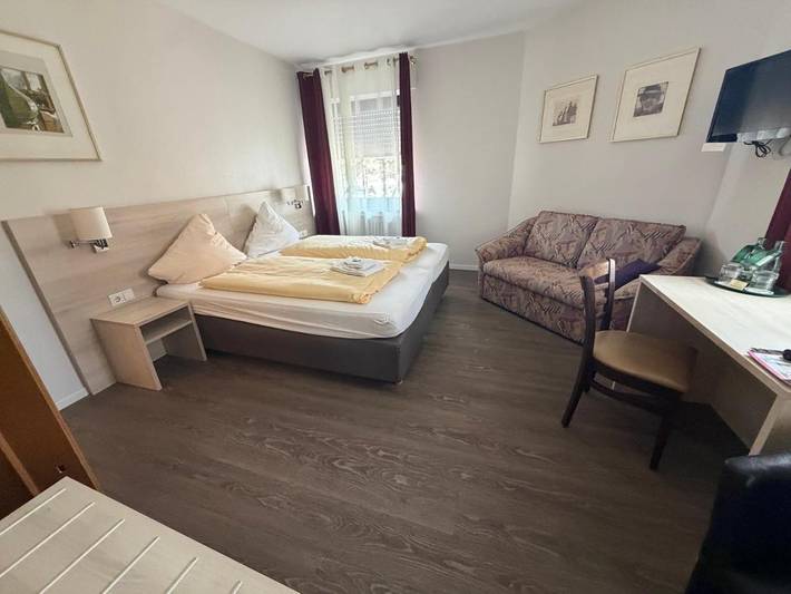 Hotel für 2 Personen, mit Terrasse und Garten sowie Ausblick in Rhede - 4