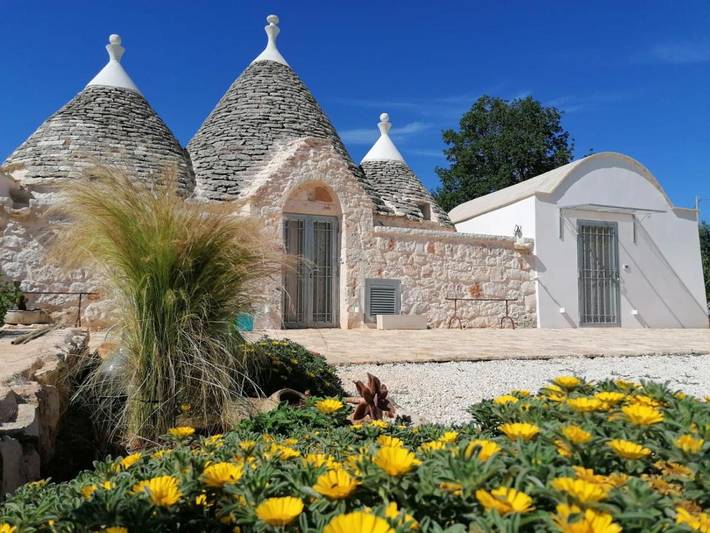 Trullo per 3 persone, con piscina e panorama nonché giardino a Ceglie Messapica
