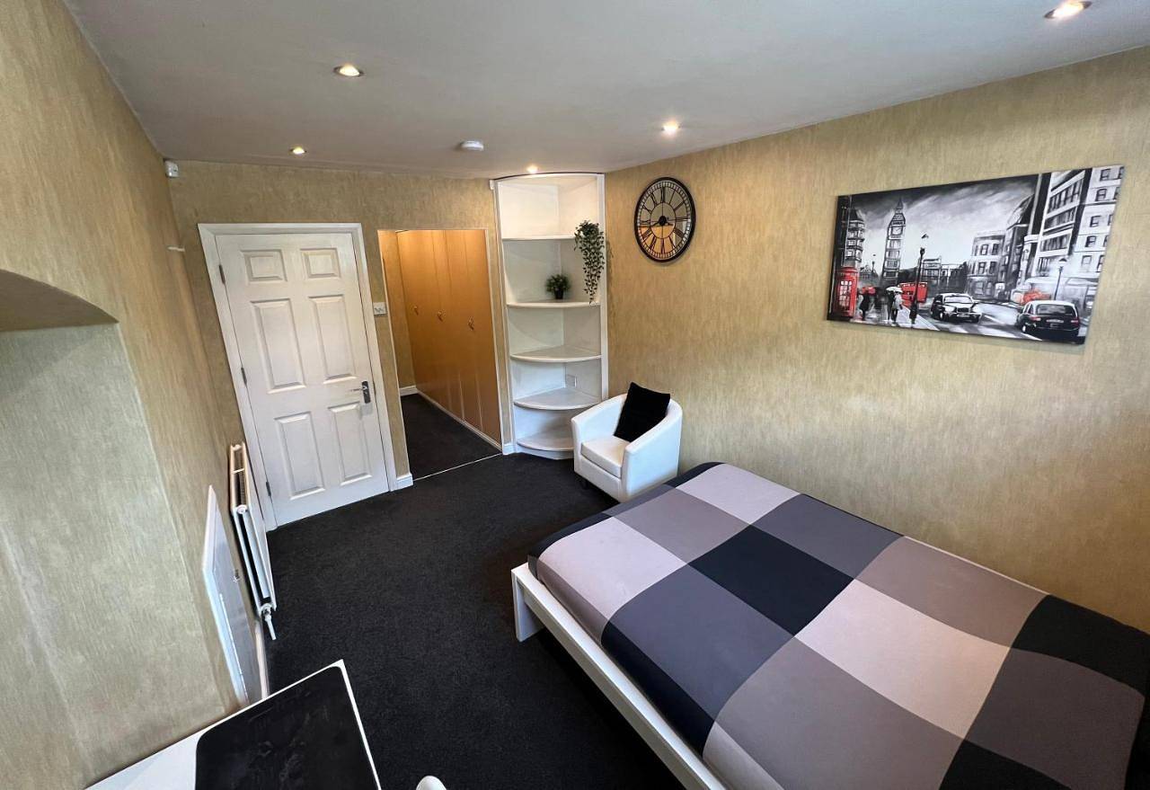 Beddington Park Lodge East in Sutton (London), Londra