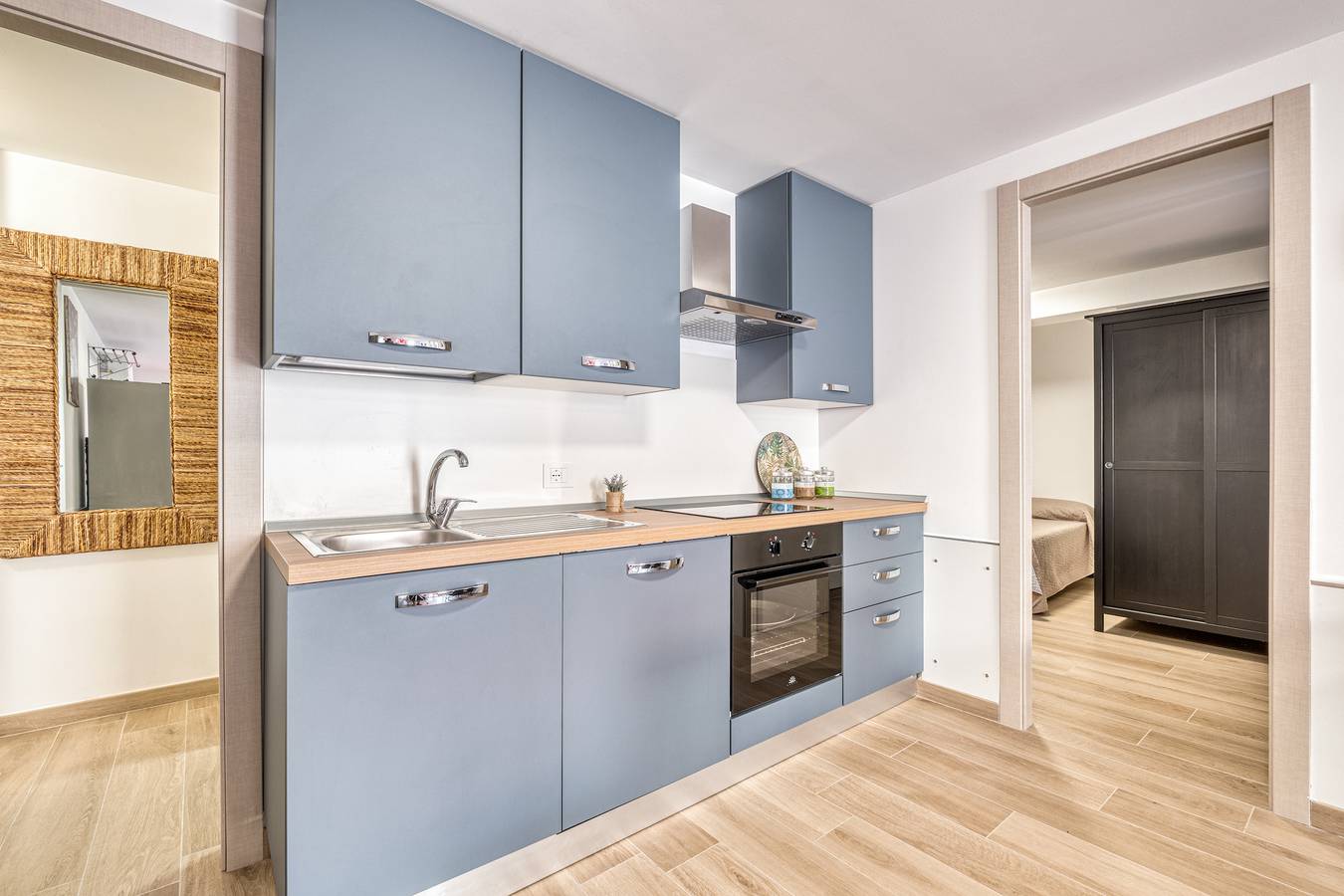 Ganze Wohnung, Merlo D - Center & Private Parking in Ceriale, Riviera di Ponente