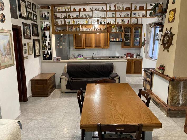 Location de vacances pour 9 personnes, avec vue et jardin à Fondi - 2