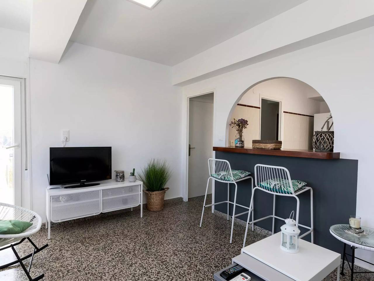 Entire apartment, 4 Rooms 5 People in Playa de Les Deveses, Dénia