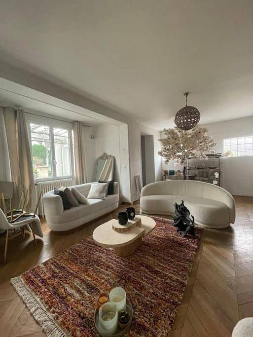 One-Bedroom Villa in Laigneville, Oise