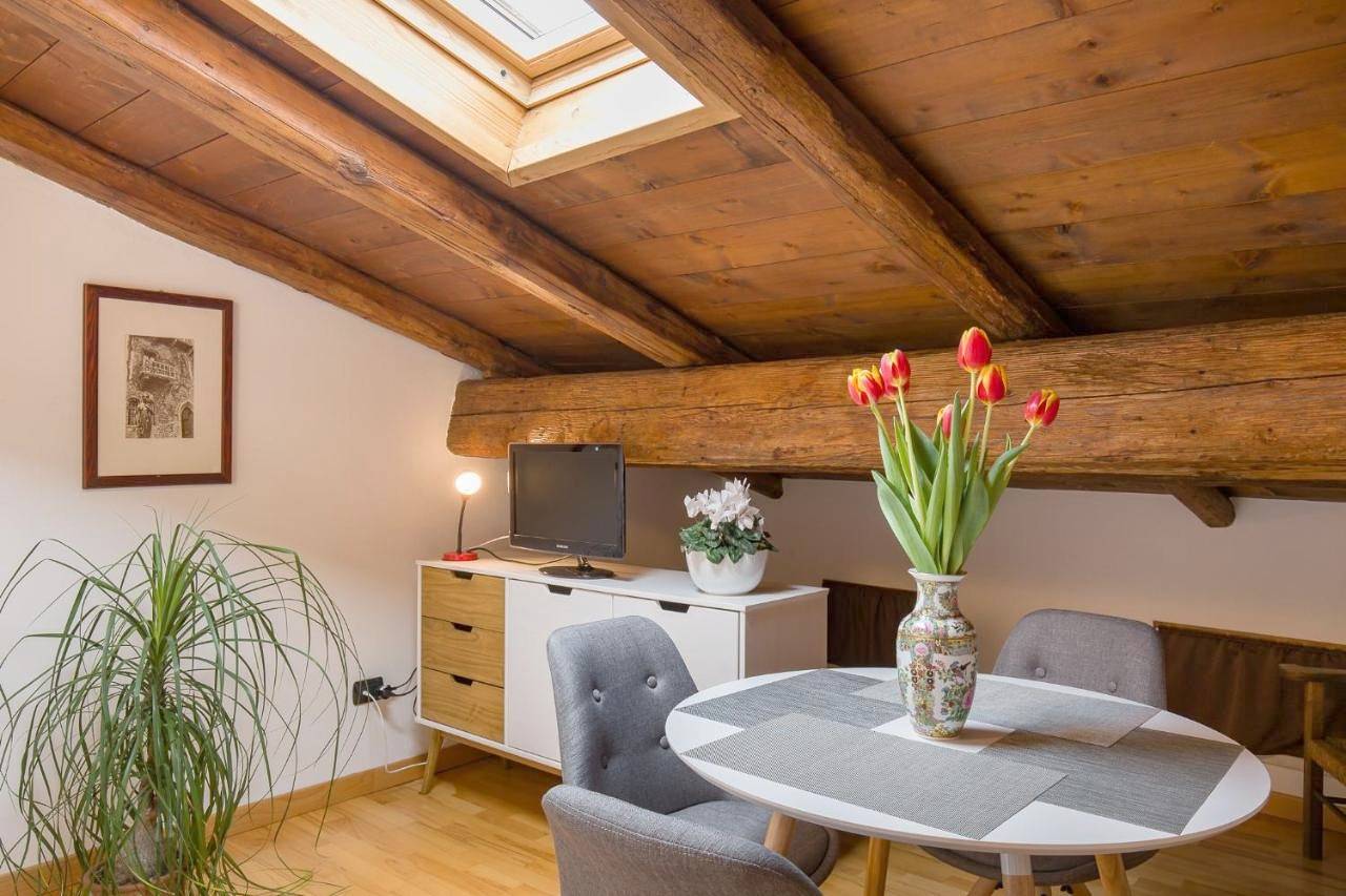 Casa Mamà by Reasy&Busy in Centro Storico di Verona, Verona