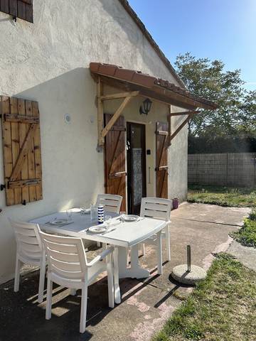 Gîte pour 4 personnes, avec terrasse ainsi que jardin et piscine à Cintegabelle