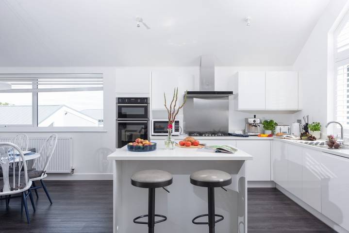 Gîte pour 8 personnes avec jardin in Cornouailles