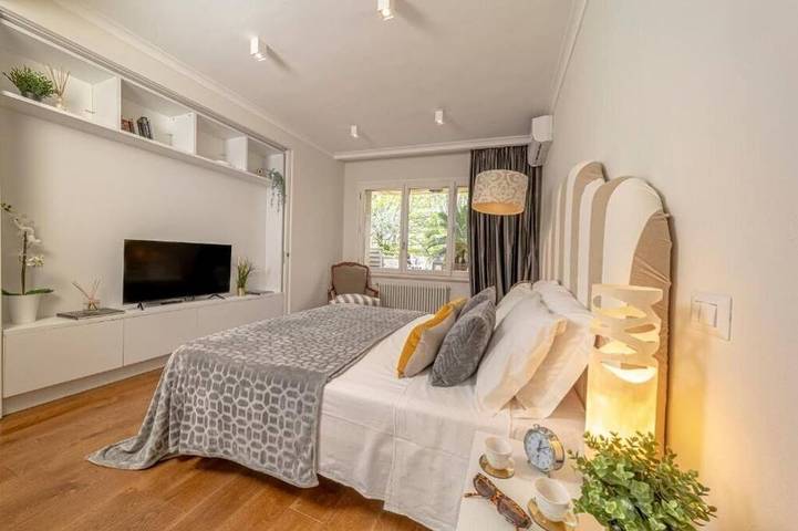 Geheel appartement, Casa Bardi: Apartment with Terrace + Parking in San Gimignano, Provincie Siena