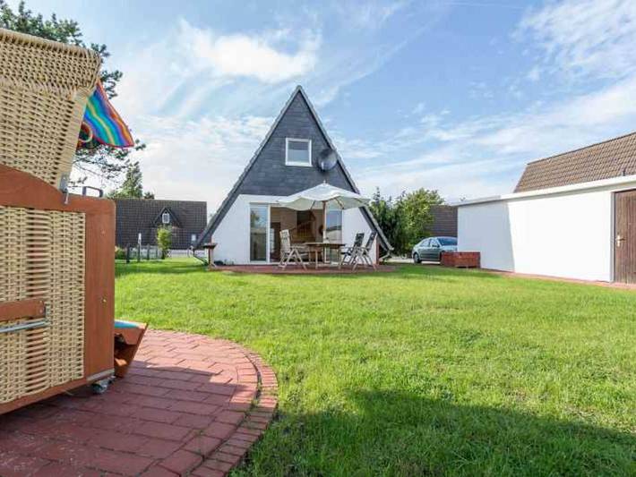 Ferienhaus für 5 Personen, mit Terrasse und Garten in Neuharlingersiel