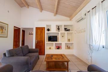 Cottage pour 4 personnes, avec sauna et terrasse ainsi que piscine et jardin à Saint-Maurice-d'Ardèche