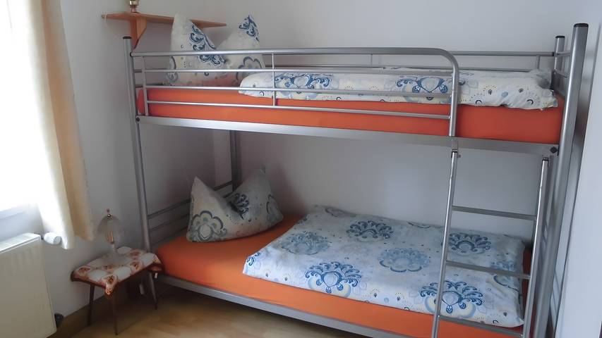 Entire apartment, Holiday Apartment for 6 People (90 m²) in Dresden in Briesnitz, Dresden