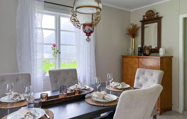 Ferienhaus für 9 Personen mit Garten in Nesset, Nördliches Fjordnorwegen