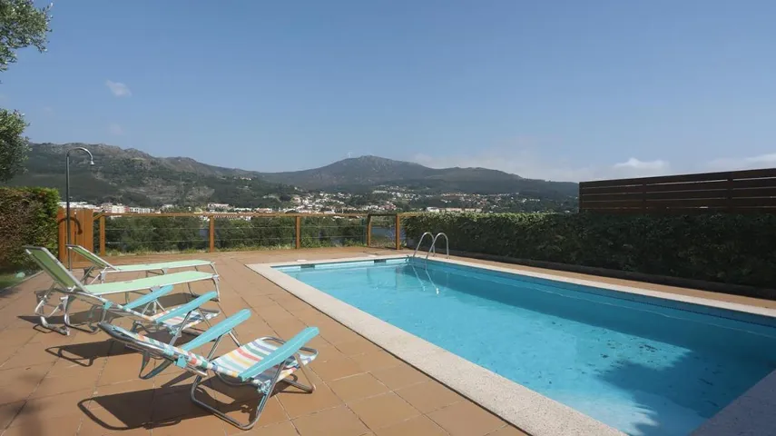 Casa de vacaciones para 8 personas, con piscina además de terraza y vistas, Se admiten mascotas - 1