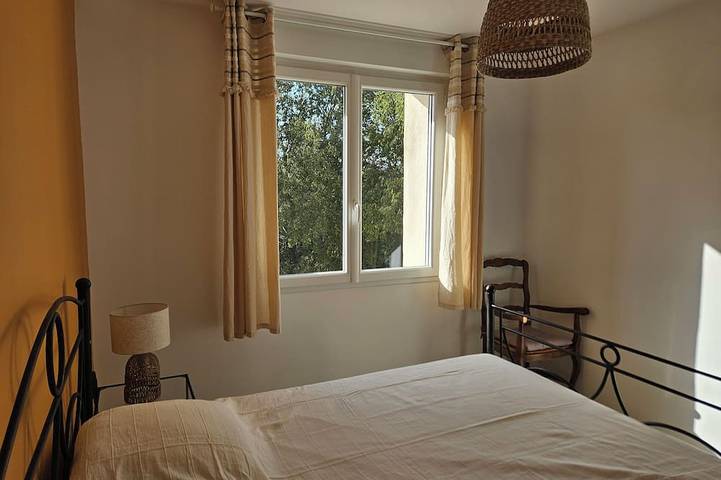 Entire apartment, Bright Apartment \"La Fenière\" in Vers-Pont-du-Gard, Nimes region