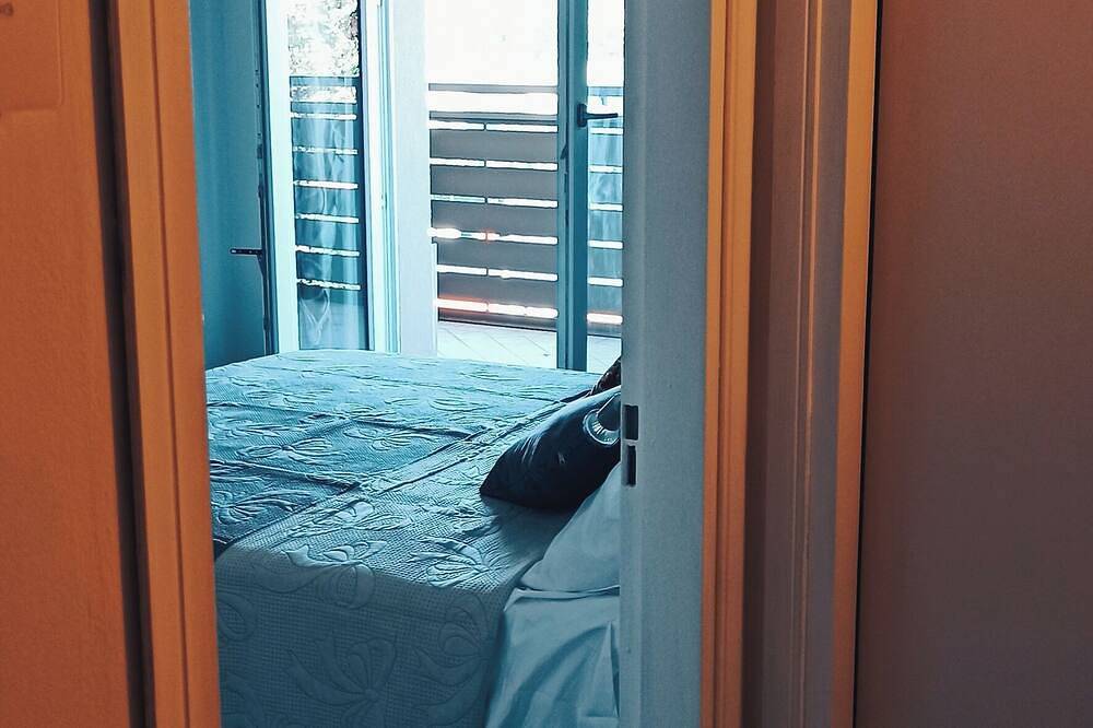 Entire apartment, Nice studio apartment near Rho-Fiera in Arese, Milan Province