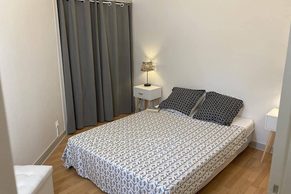 Appartement entier, Maisonette with 2 terraces 10 minutes from the station in Buxerolles, Vienne (France)