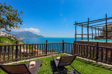 Vacation Rental for 19 Guests in Tovere, Amalfi, Picture 2